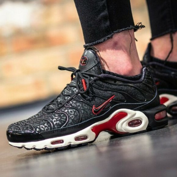 wmns air max plus prm